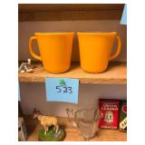 Pair of vintage Pyrex cups / no C/C