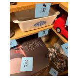 Vintage Corning Ware bread pan / no C/C