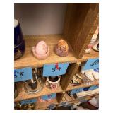 Pair of vintage eggs in pink glass basket / no C/C