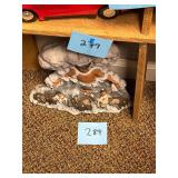 Vintage ceramic Indian figure / No C/C