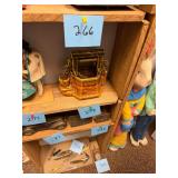 Vintage McCoy Wishing well planter / Small chip