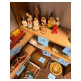 Lot of vintage plaster manger figures