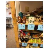 Vintage Little Brown Jug S+P Shakers / No C/C