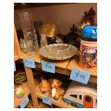 Vintage hammered aluminum bowl / No C/C