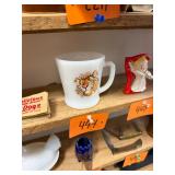 Vintage Esso gasoline milk glass cup / No C/C