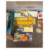 Pair of vintage HO shell cars / complete in boxes,