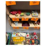 Pair of vintage lead toys / wheelbarrow + cart