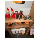 Antique cast iron Amish man + woman / 5 inches