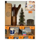 Vintage bottle brush spiral tree / wood base, 10 i