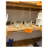 Pair of late 1800s glass cups / no c/c