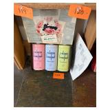 Vintage NOS Calgon bath set in original box