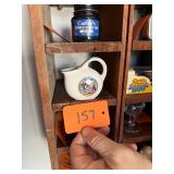 Vintage Sea World creamer / no C/C