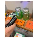 Vintage uranium glass S&P shakers / No C/C