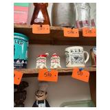 Vintage Santa spaghetti trimmed S+P shakers