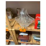 Vintage crystal etched glass basket / no c/c