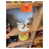 Vintage Lennox / tweety the magician figure