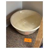 Vintage Marked McCoy mixing bowl / No C/C