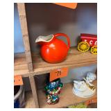 Vintage hall pottery water pitcher / no C/C