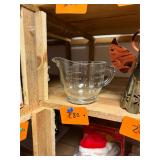 Vintage 1940ï¿½s / glass measuring cup