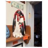 Vintage penguin figurines / Christmas / No C/C