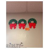 lot of 3 vintage popcorn wreaths / no damage