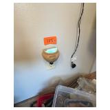 vintage Navajo pottery night light / no c/c