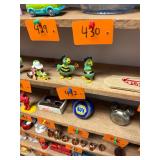 Pirates Parrot Figures / one missing bat