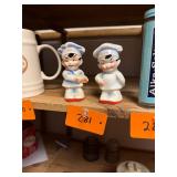 Vtg Tappan Chef Salt And Pepper Shakers