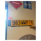 Vtg French License Plate 983 WWY