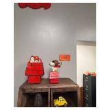 Vtg Snoopy Lunchbox & Flying Ace Figure