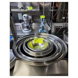 NINETEEN ASSORTED SIZE STAINLESS STEEL BOWLS