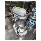 KITCHEN AID 6QT MIXER
