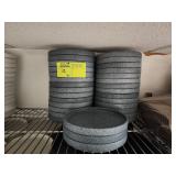 THIRTY ONE ANFORA 7' PLATES