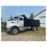 2289 2006 Peterbilt Tandem Axle Dump Truck img1
