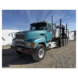 61185 2001 Mack CH613 Log Truck img1