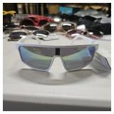 $30 Uva-uvb west loop sport sunglasses white New(o