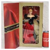 NOS 1998 Avon Exculsive Winter Slendor Barbie Doll