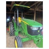2022 John Deere 5045E LIKE NEW, one owner, 134