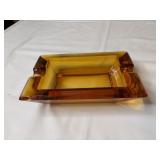 Vintage amber ash tray 4.5x6.5