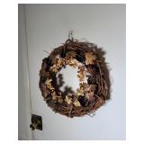Grapevine Wreath with Leaves
