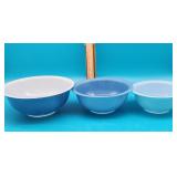 Vintage Pyrex Mixing Bowls