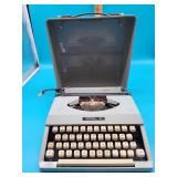 Royal Signet Typewriter