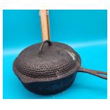 Hammered Cast Iron Pot with Lid