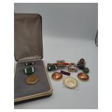 US Marine Corps medals, ribbons, coins, pins