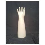 Porcelain glove mold