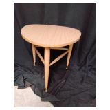 Hersman 627 Mid-Century Side Table