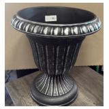 Plastic Urn Planter 15x13'
