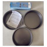 Round Pans & Baking Wood