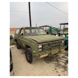 1985 Chevy K5 Blazer, runs and drives,good rubber,