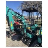 CFG Industrial H15R mini excavator, fixed thumb.